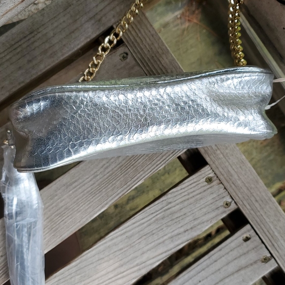 NWT VICTORIA SECRET PURSE - Picture 4 of 6